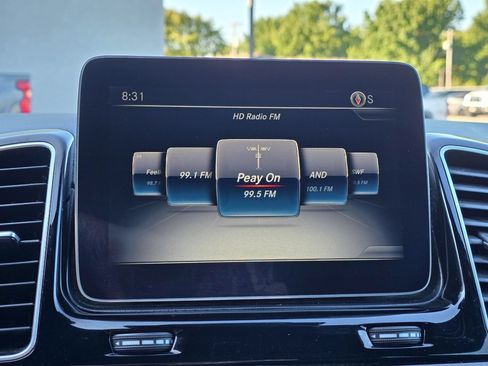 Used 2019 Mercedes-Benz GLE 400 4MATIC image 17