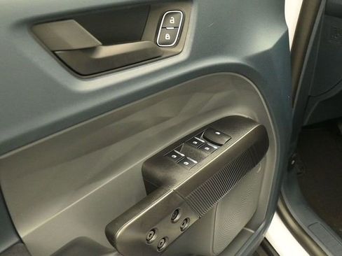 New 2026 Ford Maverick XL image 13