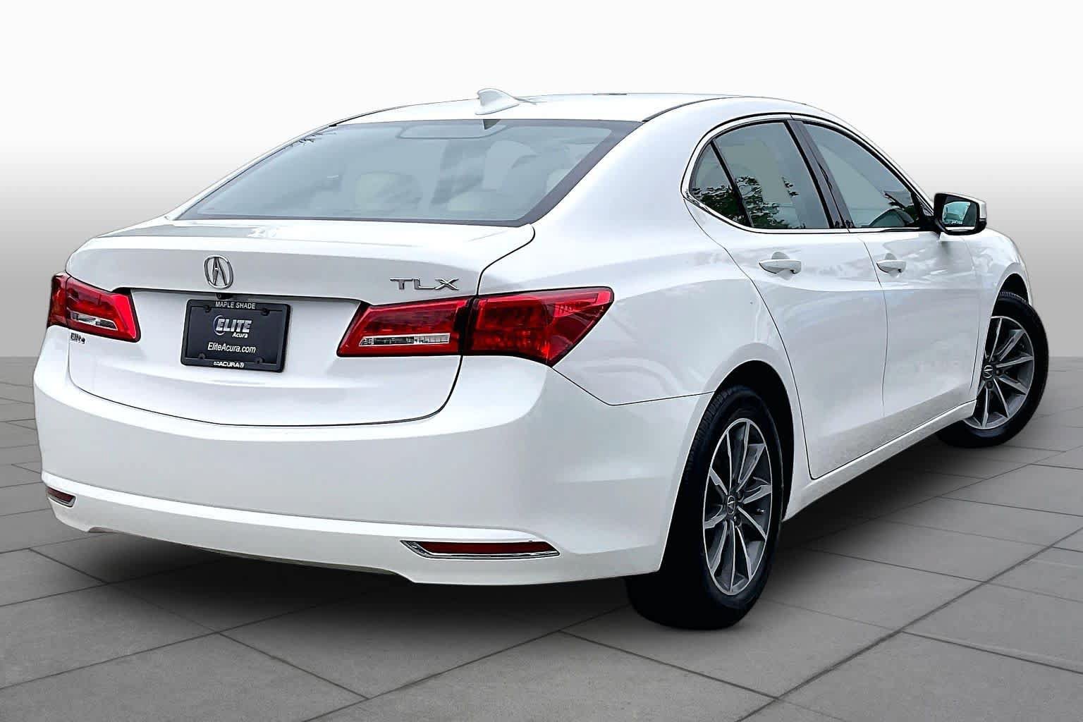 Certified 2018 Acura TLX FWD image 13