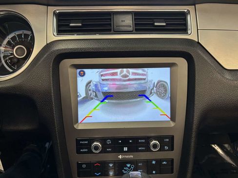 Used 2013 Ford Mustang Premium image 25