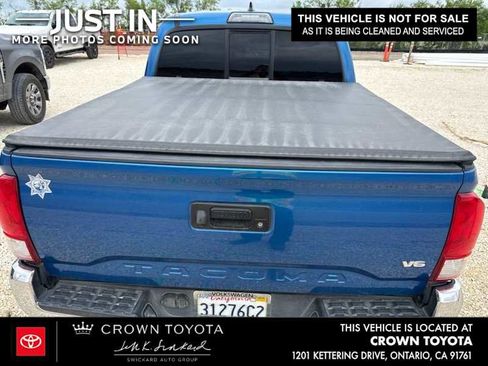 Used 2016 Toyota Tacoma TRD Off-Road w/ Towing Package image 3