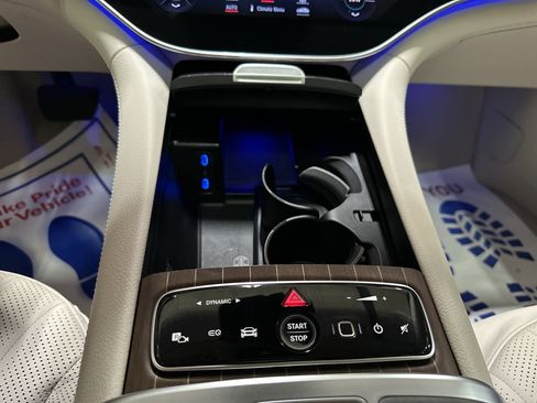 Certified 2023 Mercedes-Benz EQS 580 4MATIC Sedan image 21
