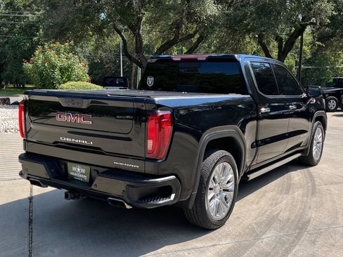 Used 2021 GMC Sierra 1500 Denali w/ Denali Premium Package image 8