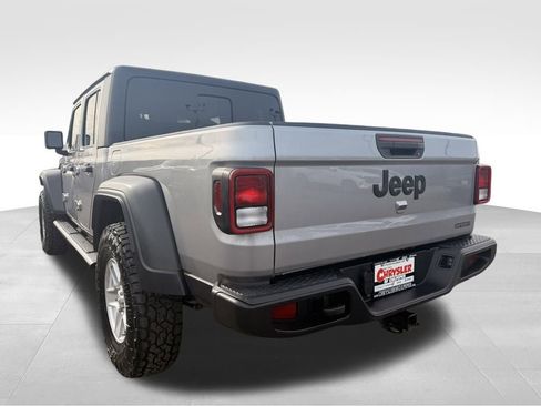 Used 2020 Jeep Gladiator Sport w/ Quick Order Package 24S image 16