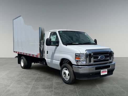 New 2025 Ford E-450 and Econoline 450 Super Duty w/ Power Equipment Group RWD image 7