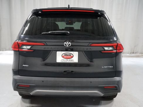 Certified 2024 Toyota Grand Highlander AWD image 7
