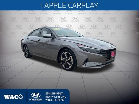 Used 2022 Hyundai Elantra Limited image 10