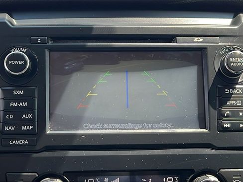 Used 2018 Nissan Titan PRO-4X image 26