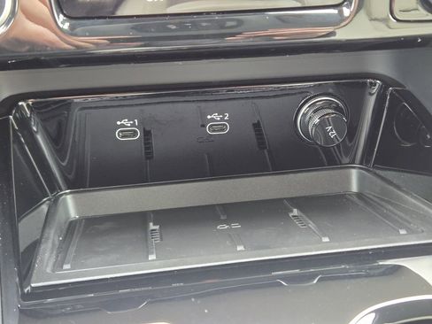 Certified 2025 Audi Q5 Prestige image 22