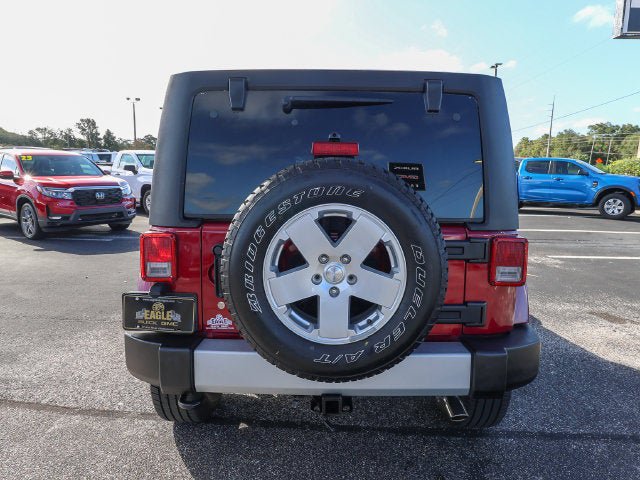Used 2011 Jeep Wrangler Unlimited Sahara w/ Dual Top Group AWD/4WD image 8