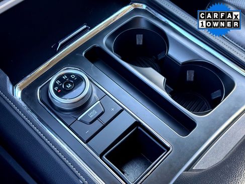 Used 2024 Ford Expedition Max XLT image 26