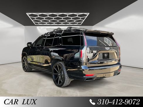 Used 2021 Cadillac Escalade Sport Platinum w/ LPO, ONYX Package AWD/4WD image 3