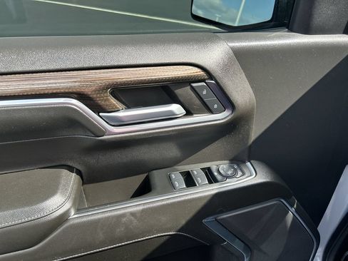 Used 2024 Chevrolet Silverado 1500 LT AWD/4WD image 21