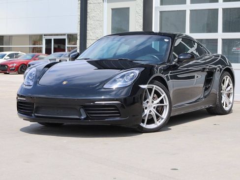 Used 2019 Porsche 718 Cayman RWD image 3