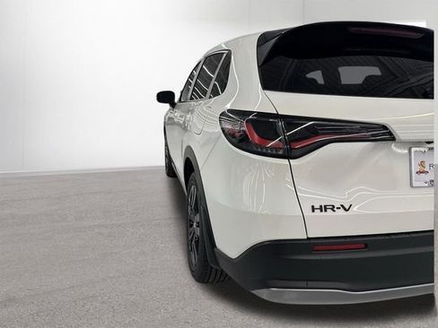 New 2026 Honda HR-V Sport image 30