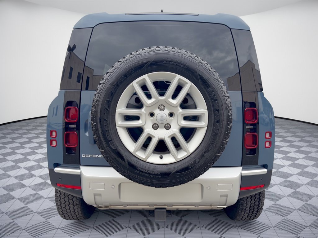 Certified 2025 Land Rover Defender 110 S AWD/4WD image 11