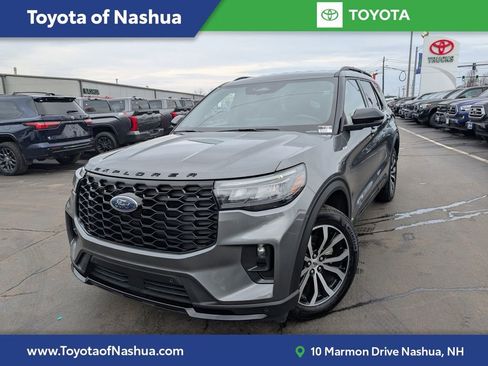 Used 2025 Ford Explorer ST-Line image 1