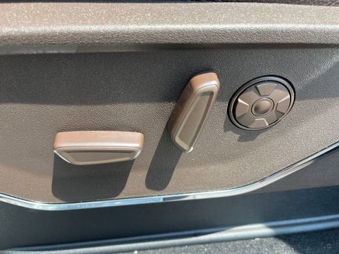 New 2025 Ford F350 King Ranch w/ Chrome Package image 26