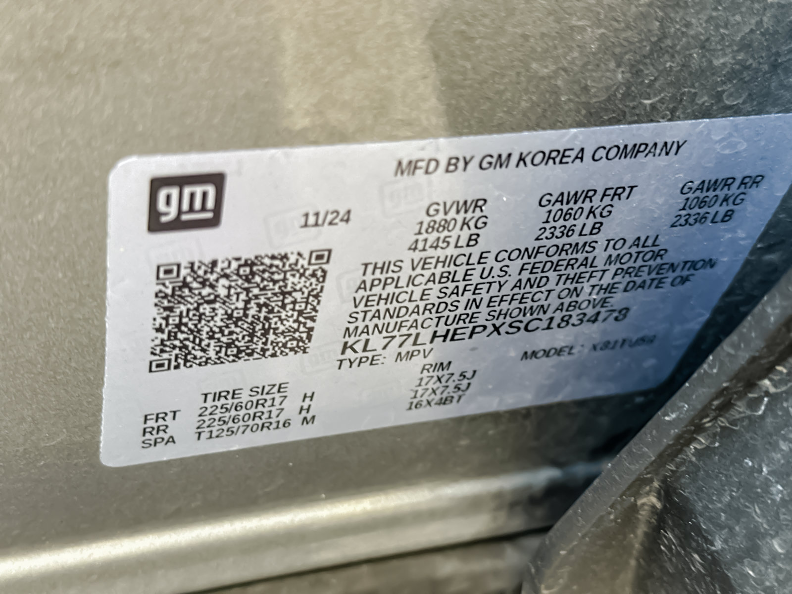 Used 2025 Chevrolet Trax LT FWD image 27