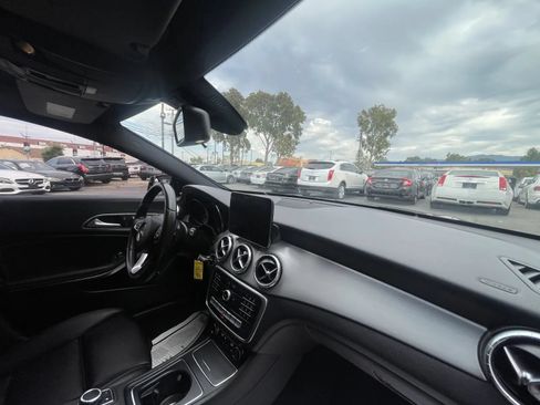 Used 2017 Mercedes-Benz CLA 250 image 12