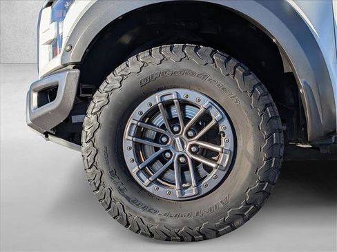 Used 2019 Ford F150 Raptor w/ Equipment Group 802A Luxury image 24