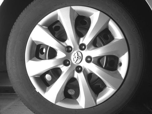 Used 2025 Toyota Corolla LE FWD image 18