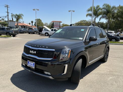 Used 2022 Kia Telluride SX w/ Towing Package FWD image 9