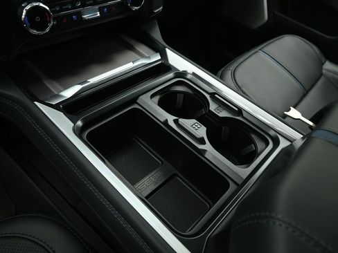 New 2026 Ford F250 Platinum image 15