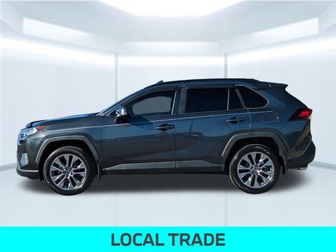 Used 2019 Toyota RAV4 XLE Premium image 2