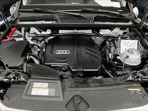 Certified 2025 Audi Q5 2.0T Premium Plus w/ Premium Plus Package image 29
