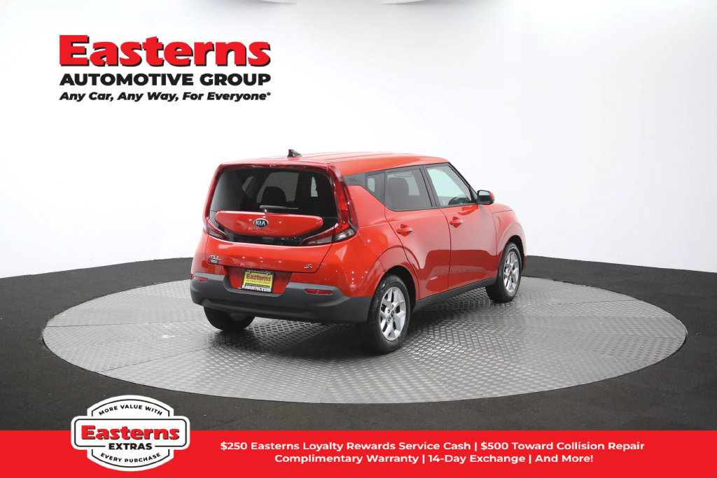 Used 2020 Kia Soul S FWD image 39