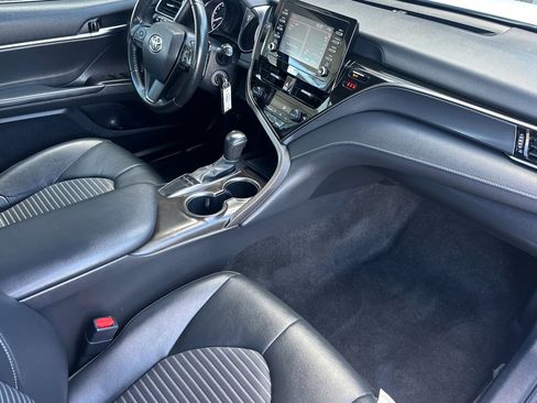 Used 2023 Toyota Camry SE image 16