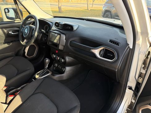 Used 2016 Jeep Renegade Sport w/ Power & Air Group image 13