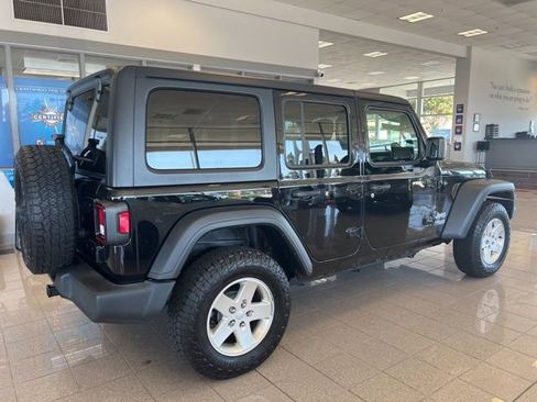 Used 2021 Jeep Wrangler Unlimited Sport image 5