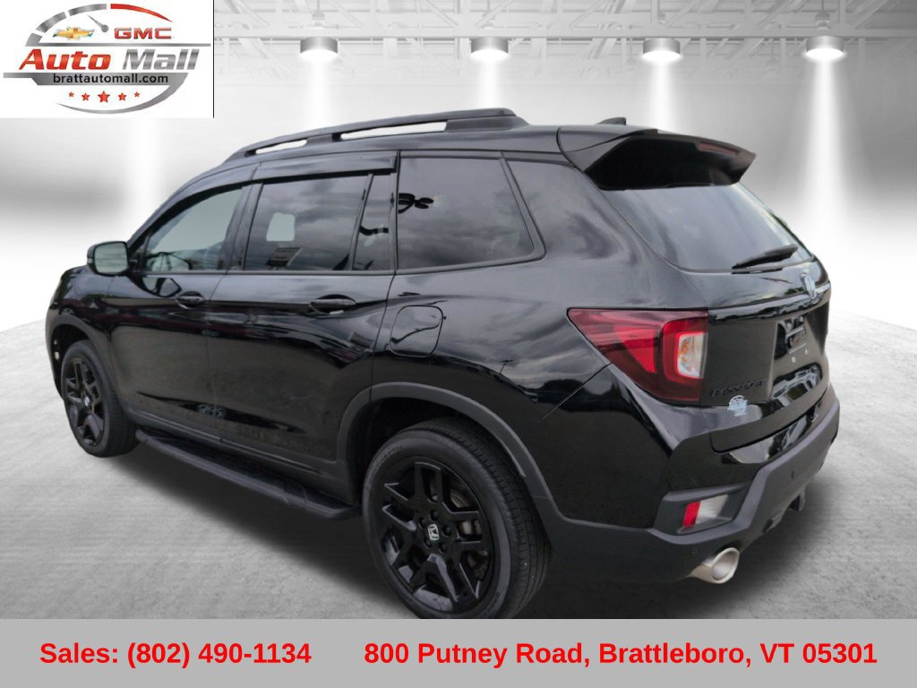 Used 2025 Honda Passport Black Edition image 3