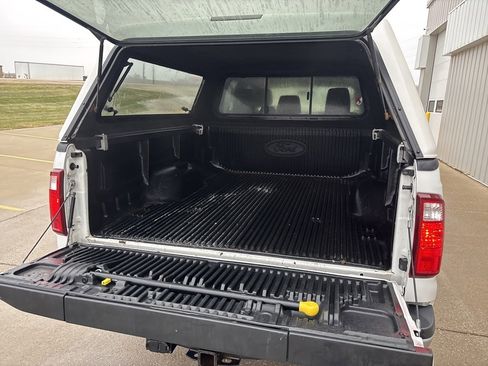 Used 2014 Ford F250 XLT w/ XLT Value Package image 11