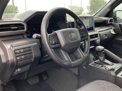 New 2025 Toyota Tacoma SR5