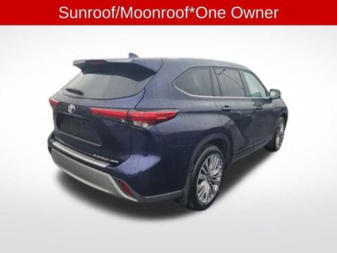 Used 2021 Toyota Highlander Platinum AWD/4WD image 4
