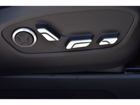 New 2026 Hyundai Ioniq 9 Limited image 24