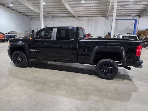 Used 2017 GMC Sierra 2500 SLT w/ All Terrain X HD Package AWD/4WD image 6