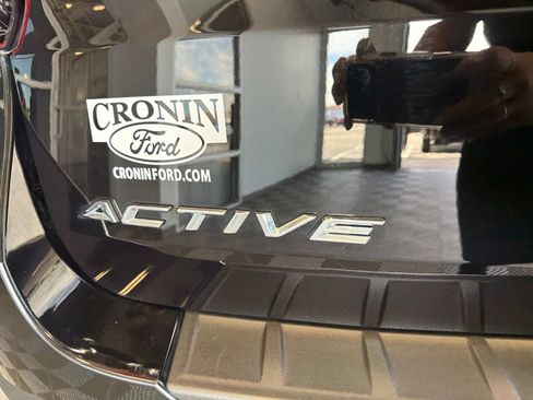 Used 2025 Ford Explorer Active w/ Active Comfort Package AWD/4WD image 8