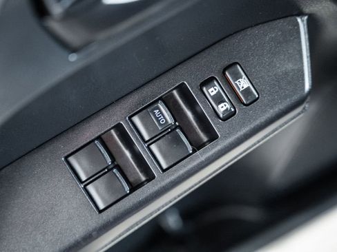 Used 2016 Toyota RAV4 LE image 32