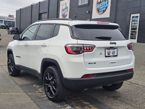 New 2026 Jeep Compass Latitude image 6