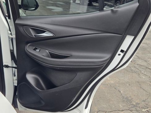 Certified 2025 Buick Encore GX Preferred image 9