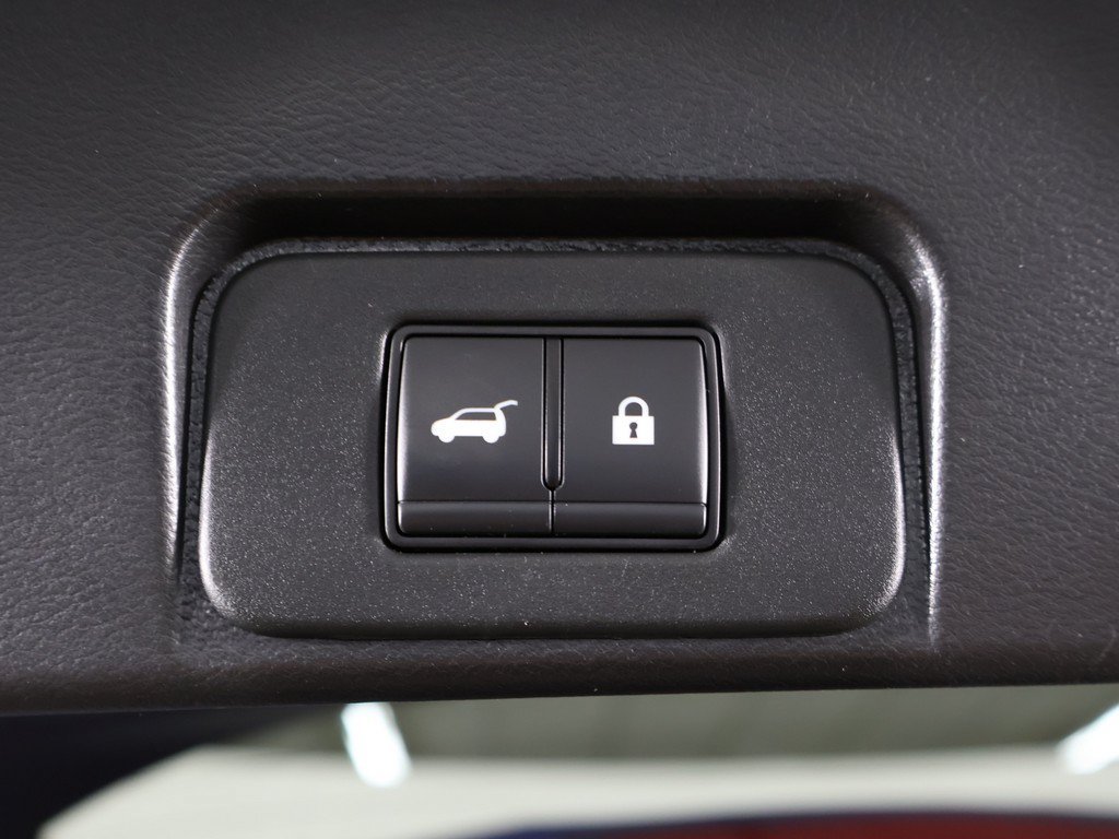 Used 2023 Nissan Rogue SL w/ SL Premium Package FWD image 22