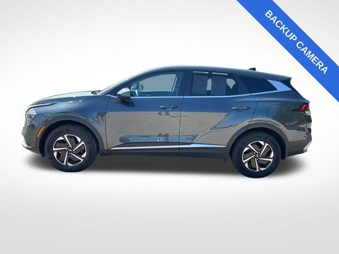 Used 2023 Kia Sportage LX AWD/4WD image 6