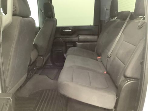 Used 2022 Chevrolet Silverado 2500 Custom w/ Custom Convenience Package image 6
