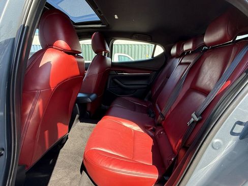 Used 2022 MAZDA MAZDA3 s image 25