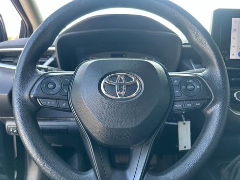 Used 2024 Toyota Corolla LE image 20