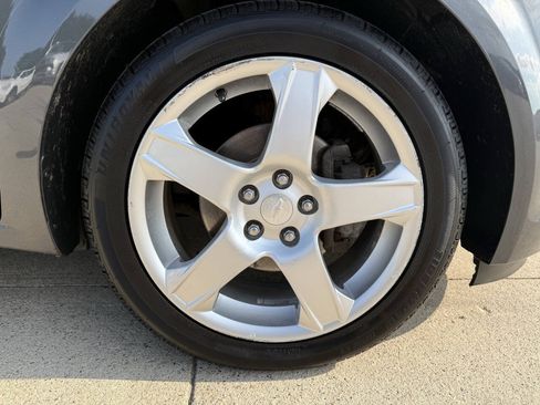 Used 2013 Chevrolet Sonic LTZ FWD image 10